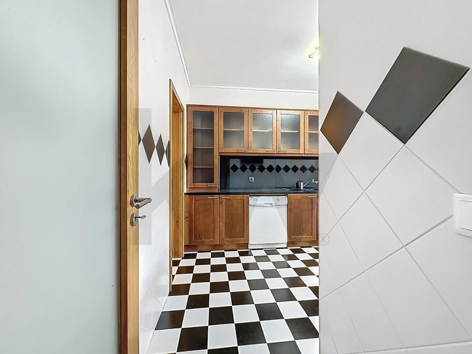 Apartamento T3 para Venda em Lourosa Foto 5
