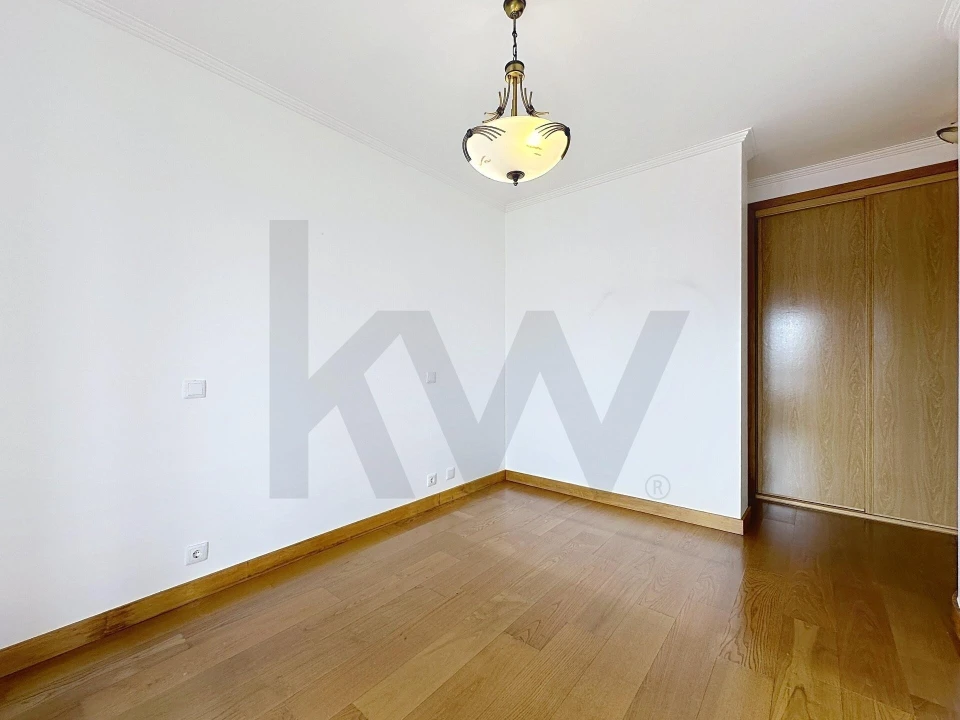 Apartamento T3 para Venda em Lourosa Foto 9