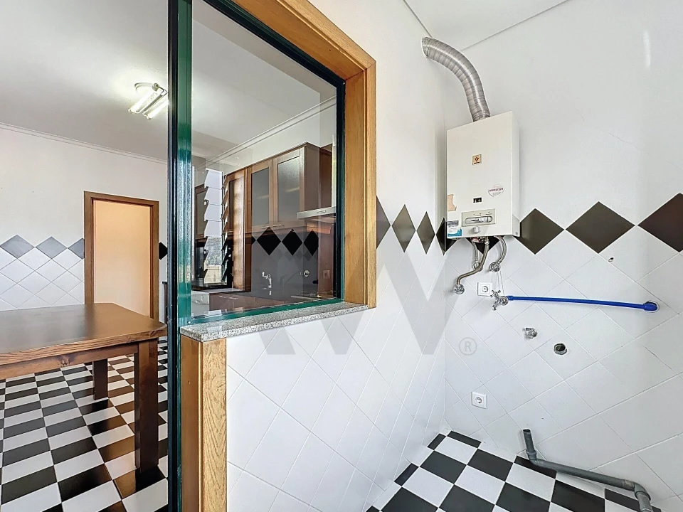 Apartamento T3 para Venda em Lourosa Foto 7