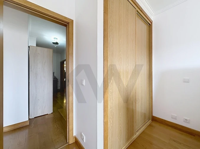 Apartamento T3 para Venda em Lourosa Foto 21