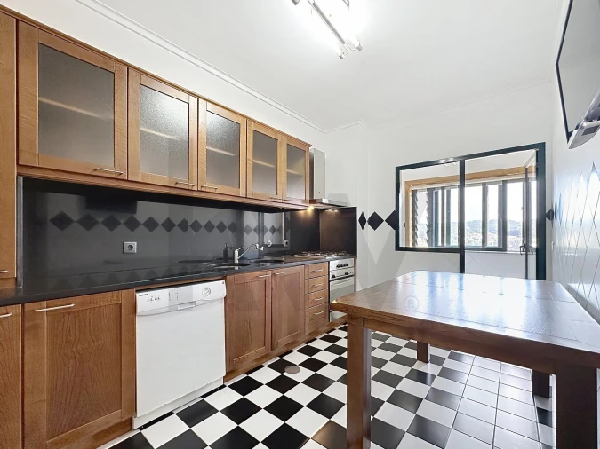 Apartamento T3 para Venda em Lourosa Foto 2