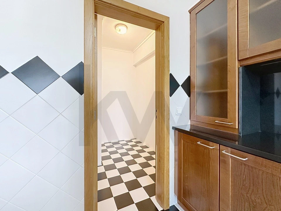 Apartamento T3 para Venda em Lourosa Foto 6