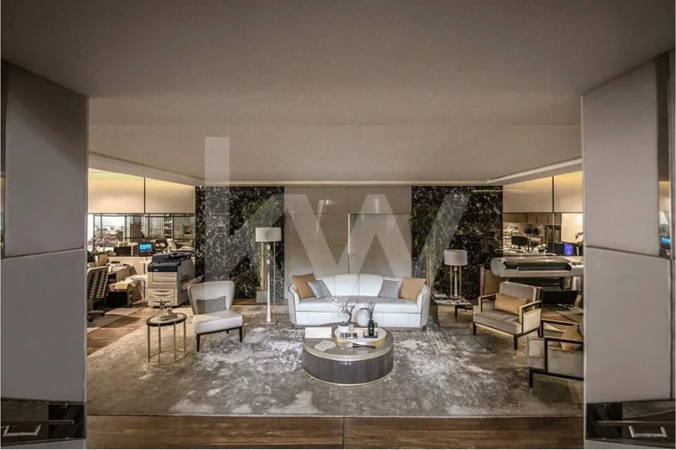 Escritório para Arrendamento em Milheiros Foto 3