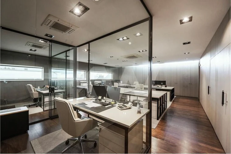 Escritório para Arrendamento em Milheiros Foto 20