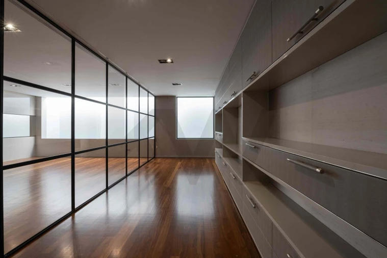 Escritório para Arrendamento em Milheiros Foto 34