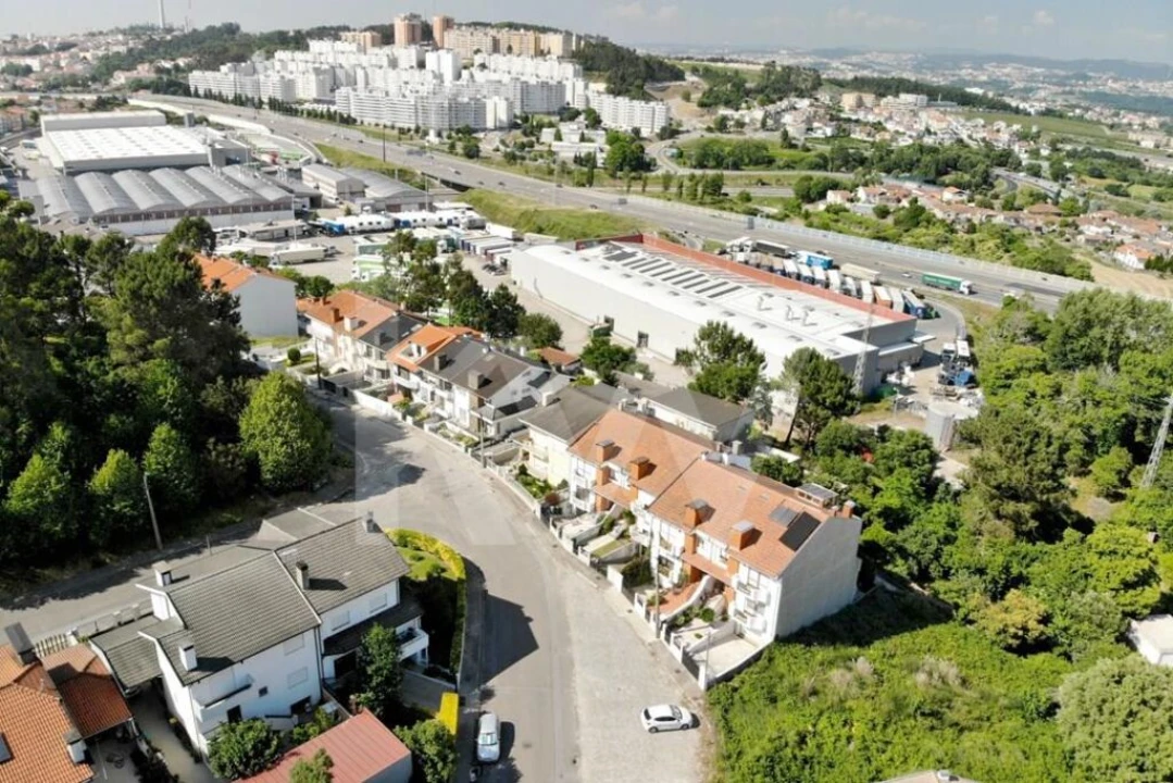 Terreno para Venda em Pedroso e Seixezelo Foto 2