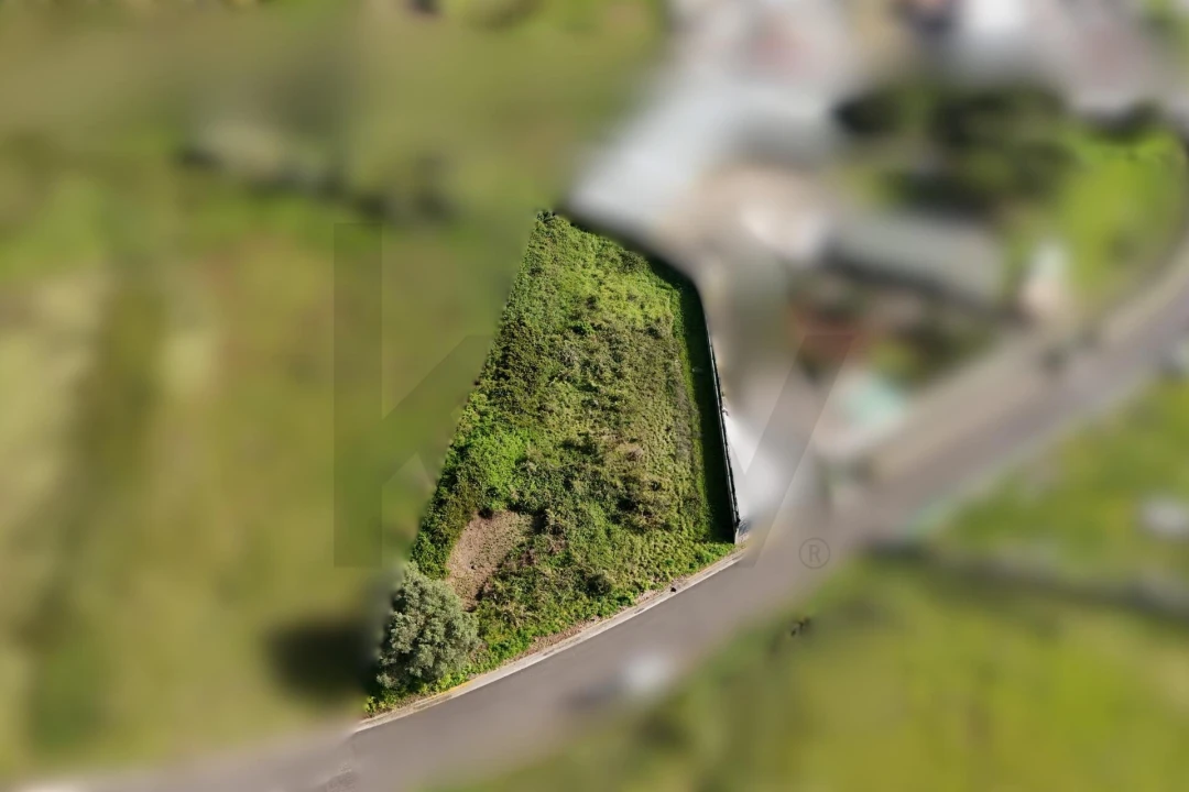 Terreno para Venda em Fanhões Foto 1