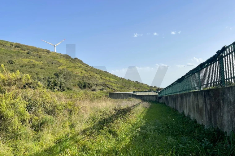 Terreno para Venda em Fanhões Foto 4