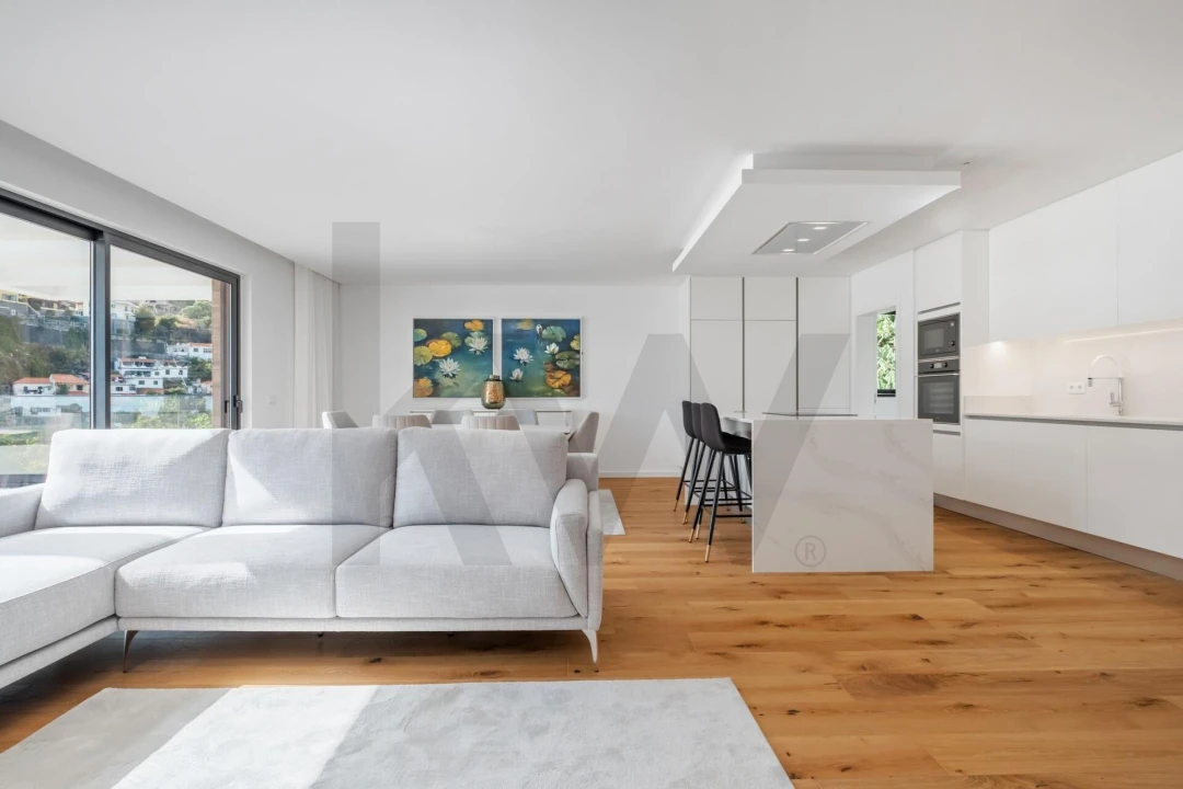 Apartamento T6 para Venda em Funchal (São Pedro) Foto 8
