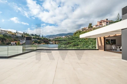 Apartamento T6 para Venda em Funchal (São Pedro)