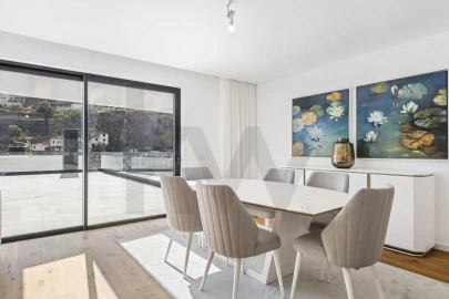 Apartamento T6 para Venda em Funchal (São Pedro)