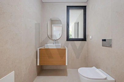 Apartamento T6 para Venda em Funchal (São Pedro)