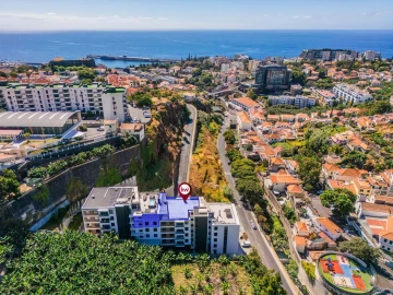 Apartamento T6 para Venda em Funchal (São Pedro)