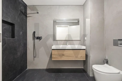 Apartamento T6 para Venda em Funchal (São Pedro)