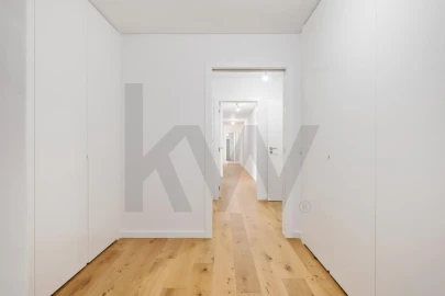 Apartamento T6 para Venda em Funchal (São Pedro)