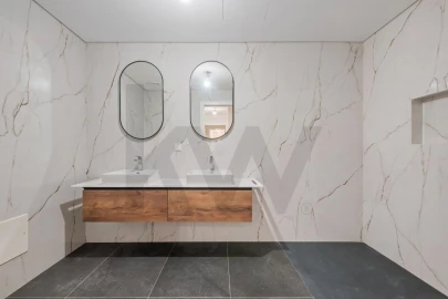 Apartamento T6 para Venda em Funchal (São Pedro)
