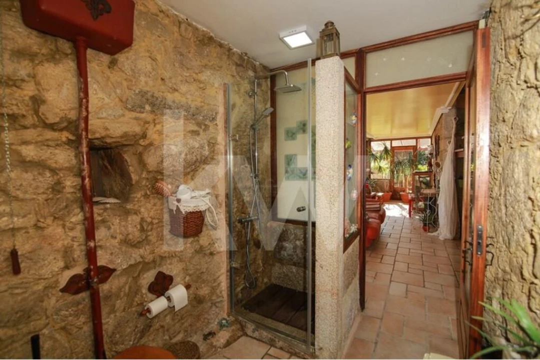 Moradia T3 para Venda em Labruja Foto 19