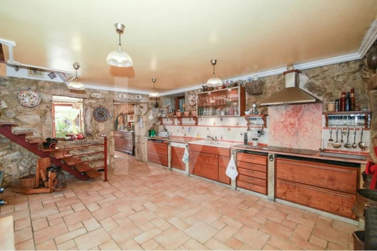 Moradia T3 para Venda em Labruja Foto 18