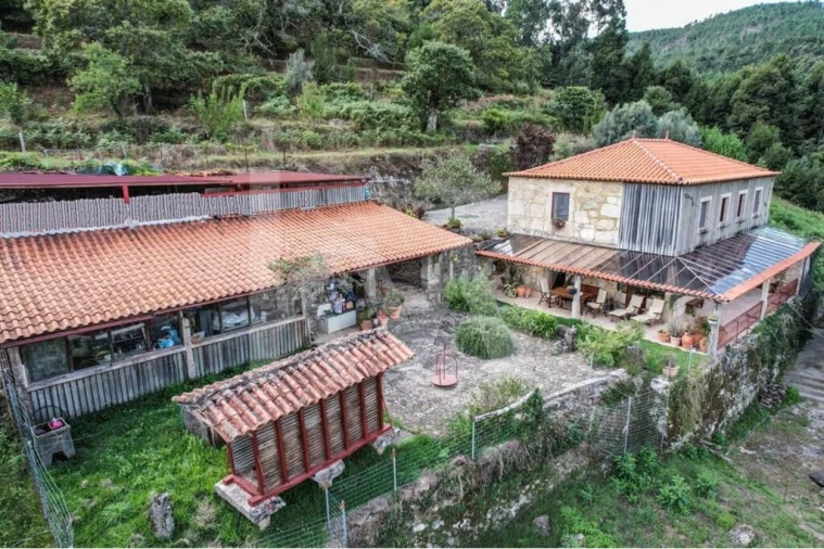 Moradia T3 para Venda em Labruja Foto 1