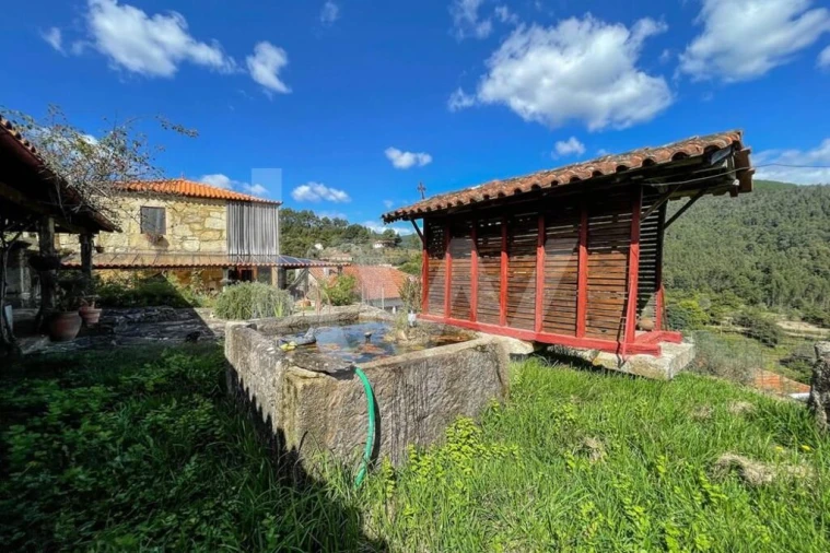 Moradia T3 para Venda em Labruja Foto 43