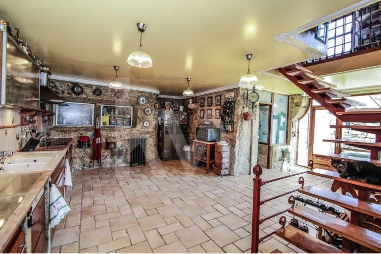 Moradia T3 para Venda em Labruja Foto 17