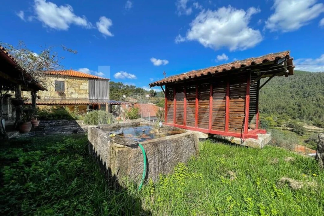 Moradia T3 para Venda em Labruja Foto 43