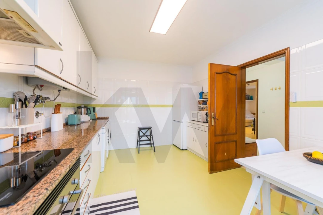 Apartamento T2 para Venda em Carvoeira Foto 31