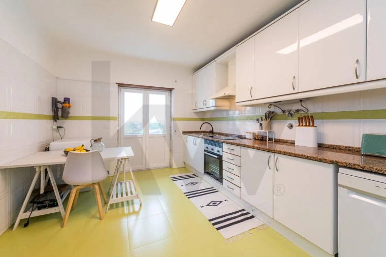 Apartamento T2 para Venda em Carvoeira Foto 29