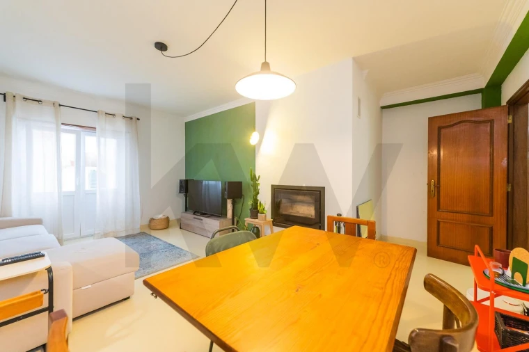 Apartamento T2 para Venda em Carvoeira Foto 9