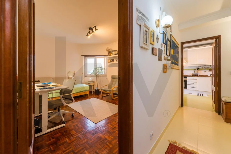 Apartamento T2 para Venda em Carvoeira Foto 19