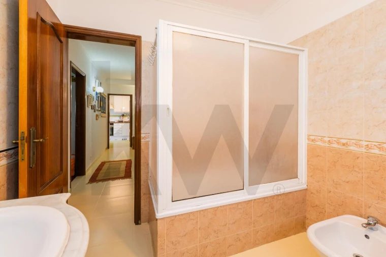 Apartamento T2 para Venda em Carvoeira Foto 32