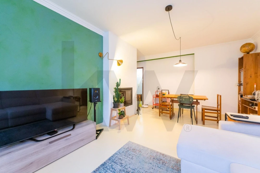 Apartamento T2 para Venda em Carvoeira Foto 2