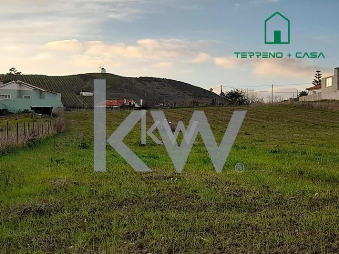 Terreno para Venda em Freiria Foto 2