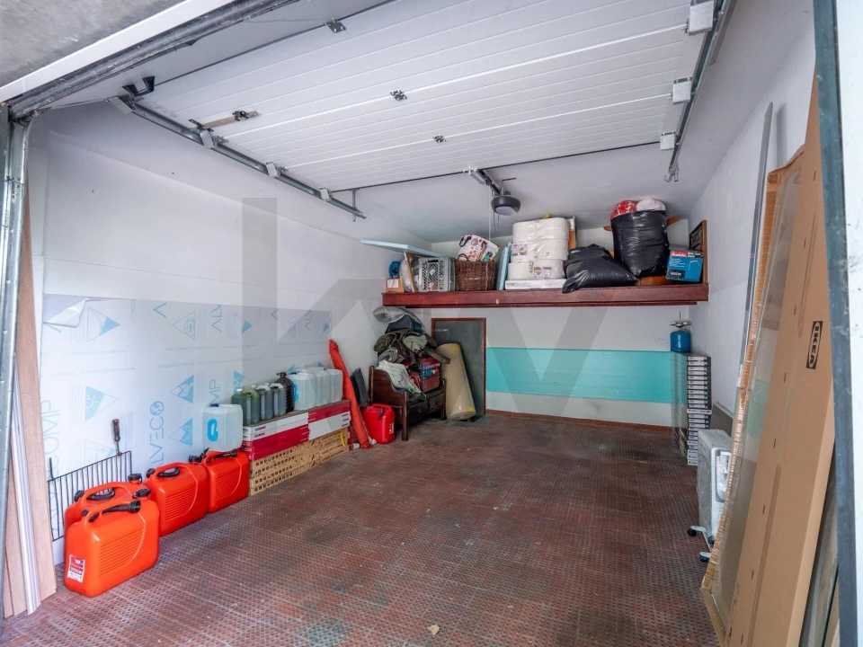 Garagem para Venda em Carcavelos e Parede Foto 3