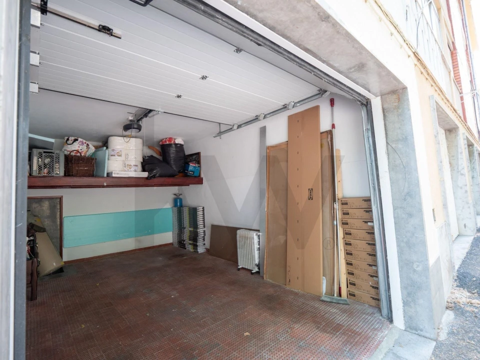 Garagem para Venda em Carcavelos e Parede Foto 4