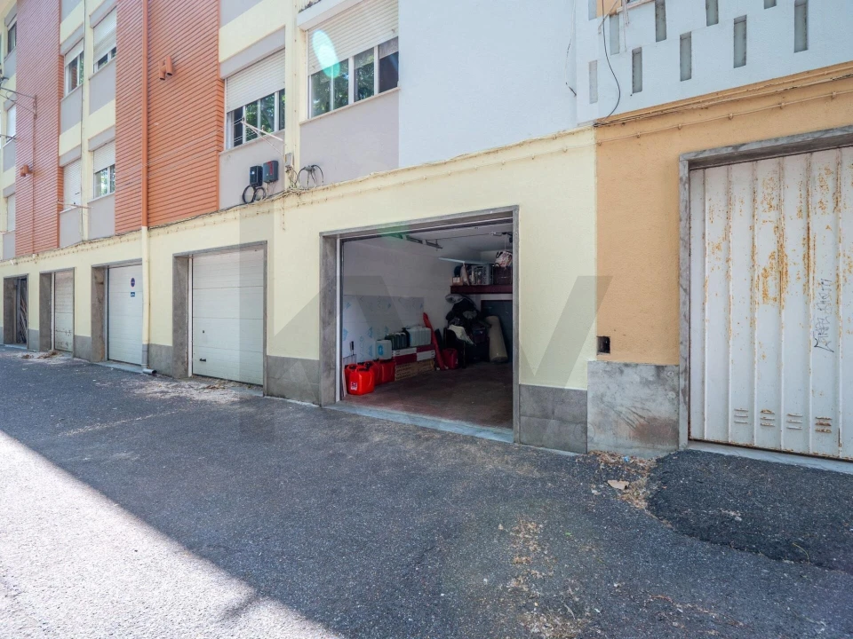 Garagem para Venda em Carcavelos e Parede Foto 7
