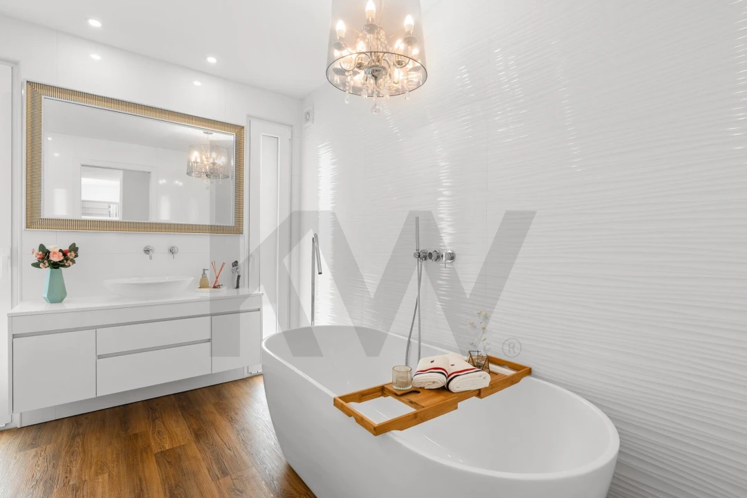 Moradia T4 para Venda em Ramada e Caneças Foto 11