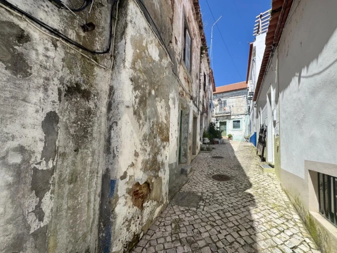 Prédio para Venda em Santa Maria do Castelo e Santiago e Santa Susana Foto 15