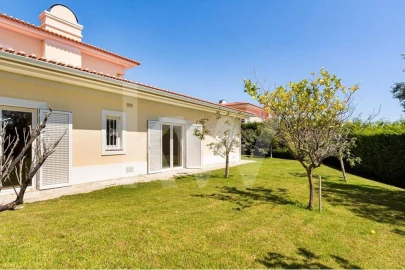 Moradia T4 para Venda em Alcabideche