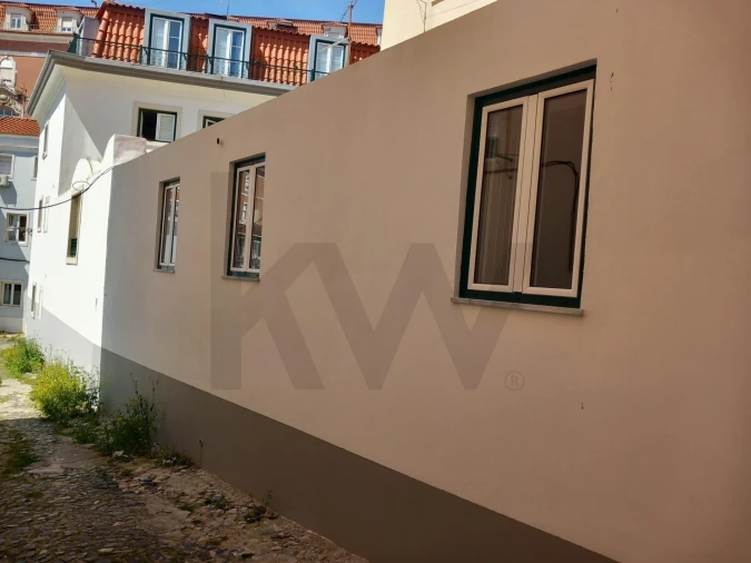 Armazém para Venda em Arroios Foto 10