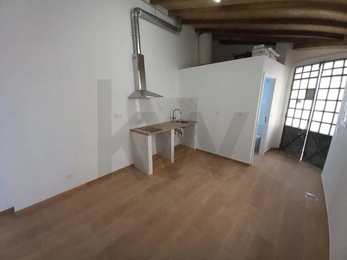 Armazém para Venda em Arroios Foto 4