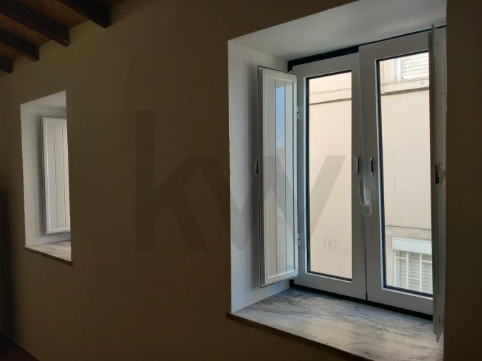 Armazém para Venda em Arroios Foto 11