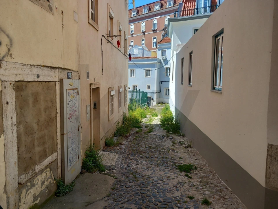 Armazém para Venda em Arroios Foto 3
