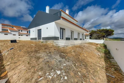 Moradia T4 para Venda em Encarnação