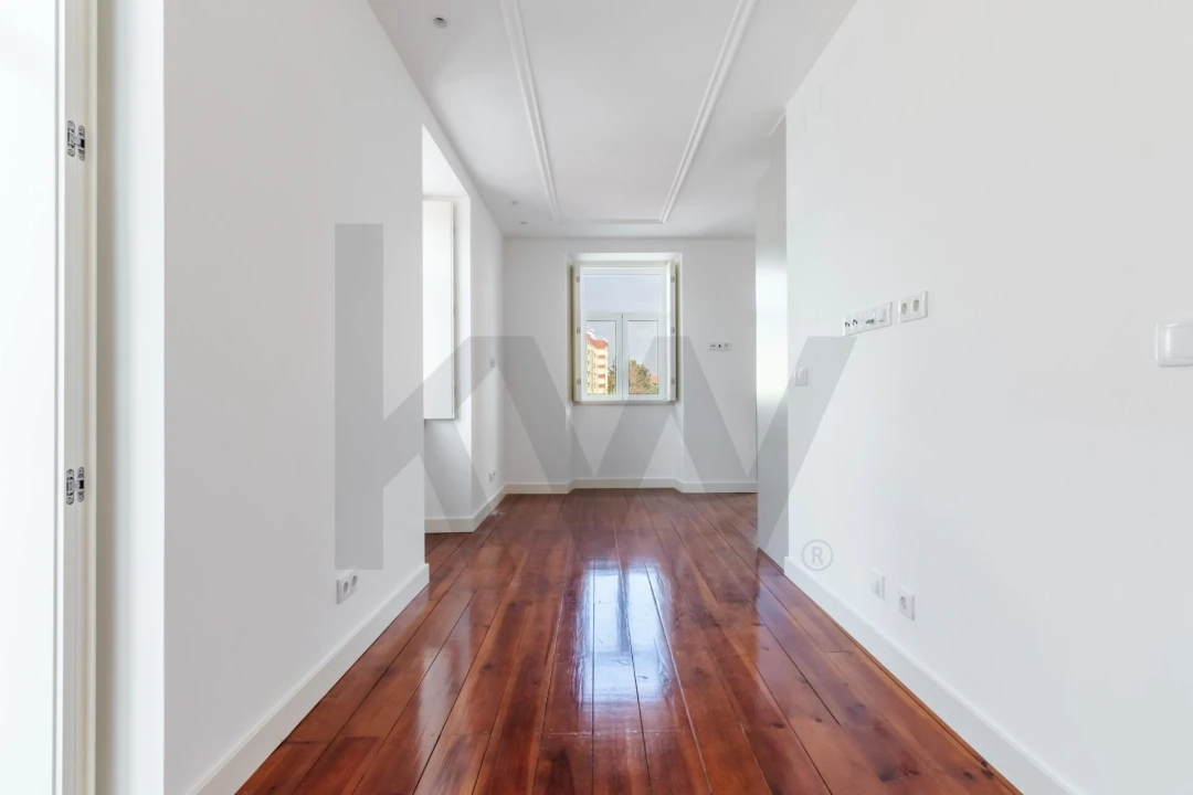Apartamento T1 para Arrendamento em Alvalade Foto 8