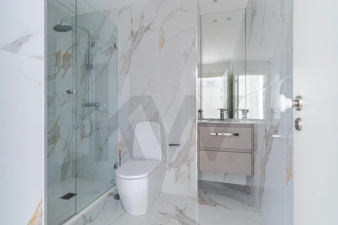 Apartamento T1 para Arrendamento em Alvalade Foto 2