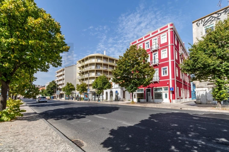 Apartamento T1 para Arrendamento em Alvalade Foto 34