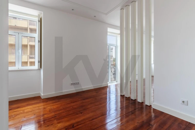 Apartamento T1 para Arrendamento em Alvalade Foto 17