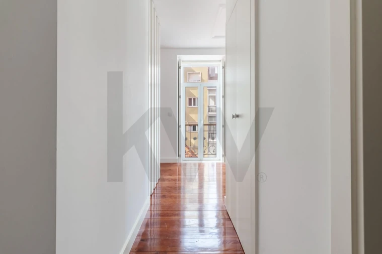 Apartamento T1 para Arrendamento em Alvalade Foto 3