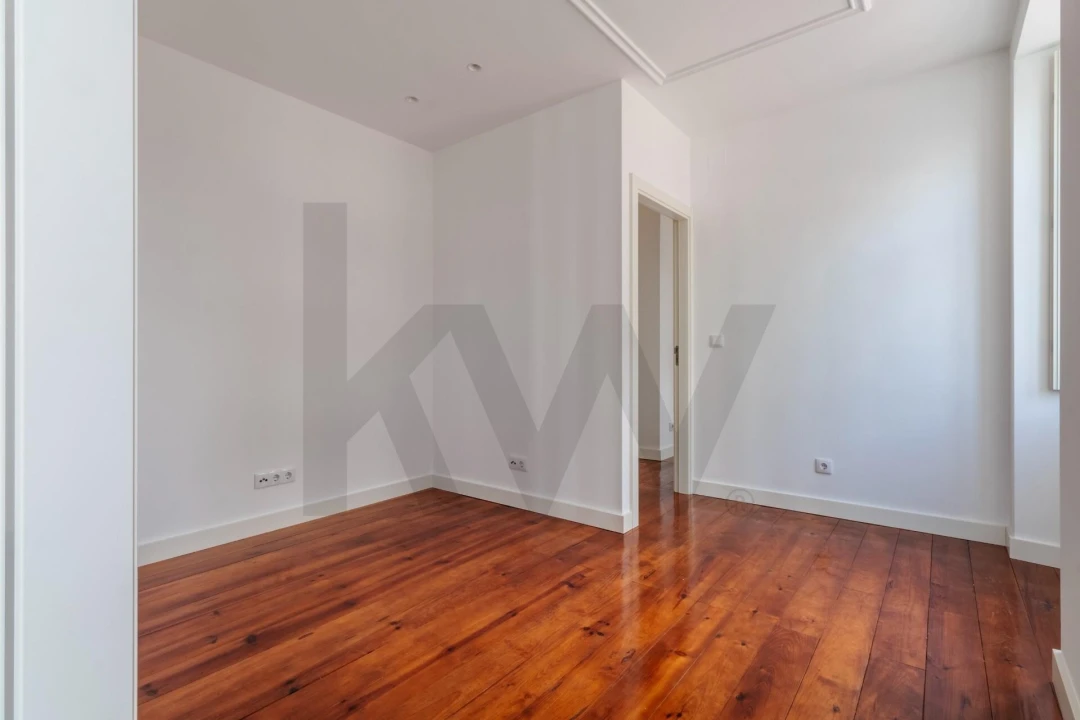 Apartamento T1 para Arrendamento em Alvalade Foto 18